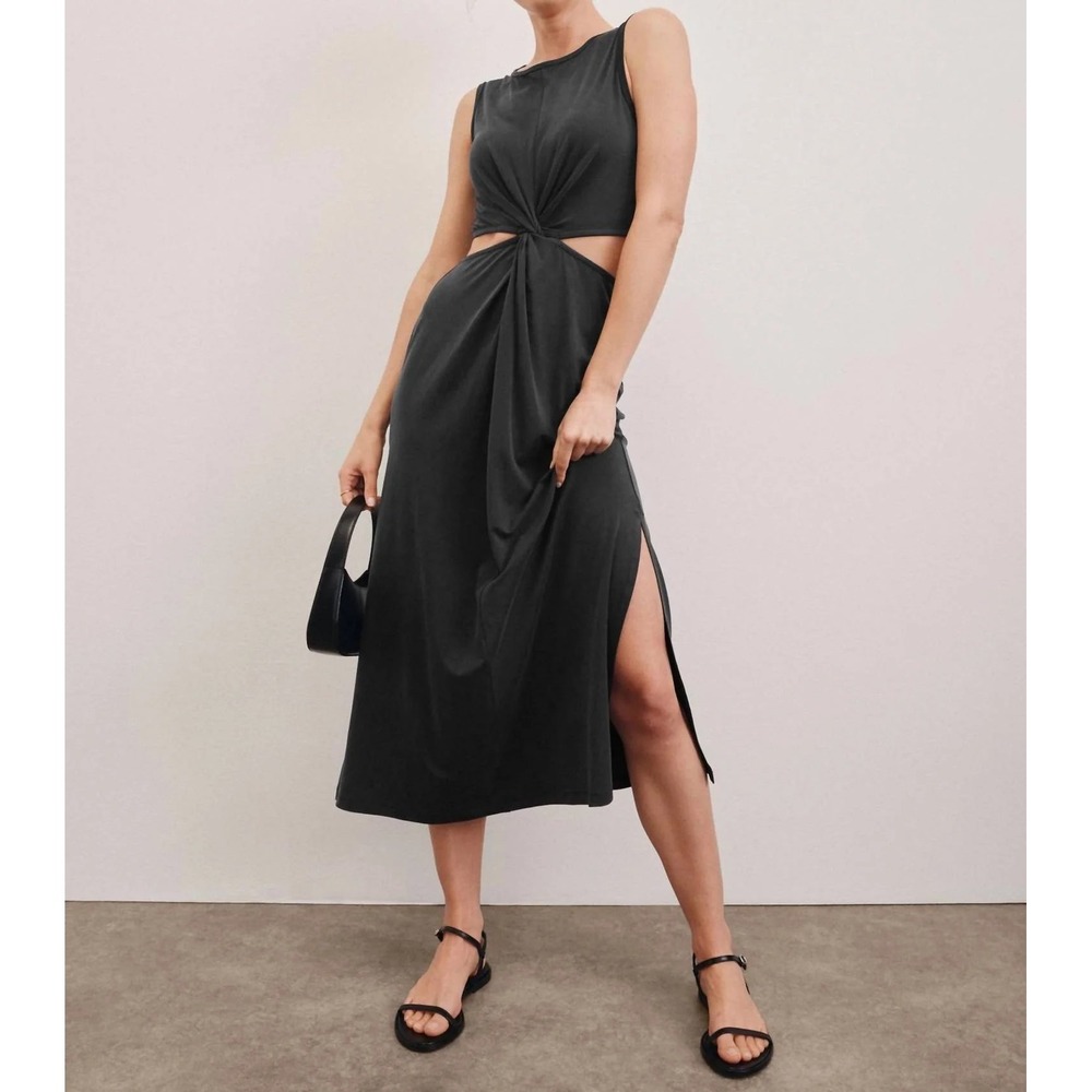 Beyond yoga Around The World Front Twist Dress
